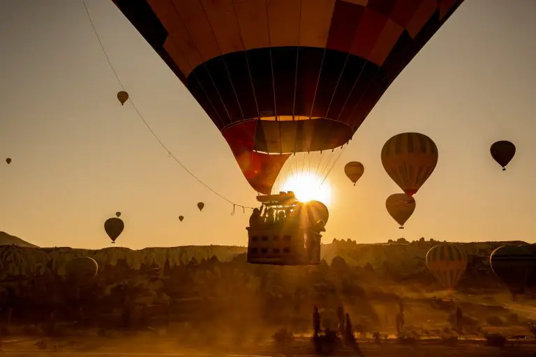 Hot Air Balloons Exploration - Air Sports Companion
